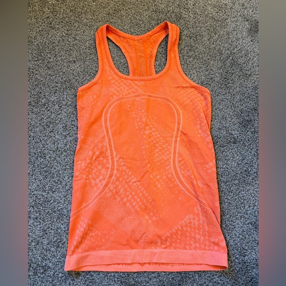Lululemon Swiftly Tech Tank - Picture 1 of 3